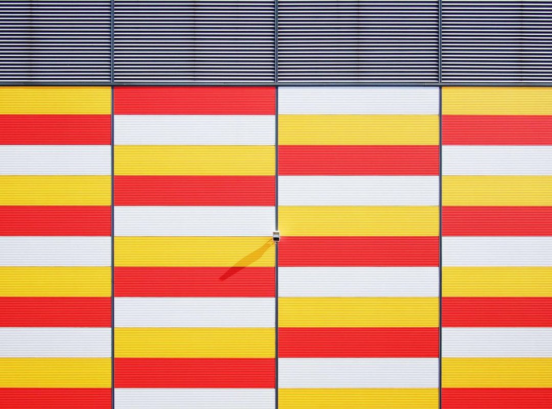 Navigating the Interior: Key Loot and Objectives